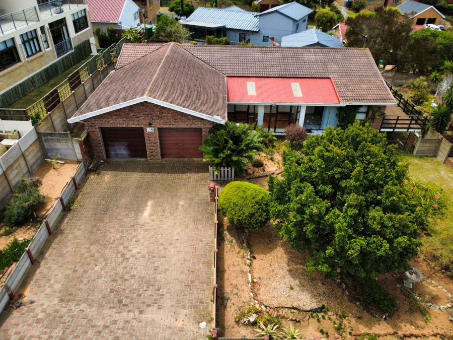 2 Bedroom Property for Sale in Stilbaai Wes Western Cape